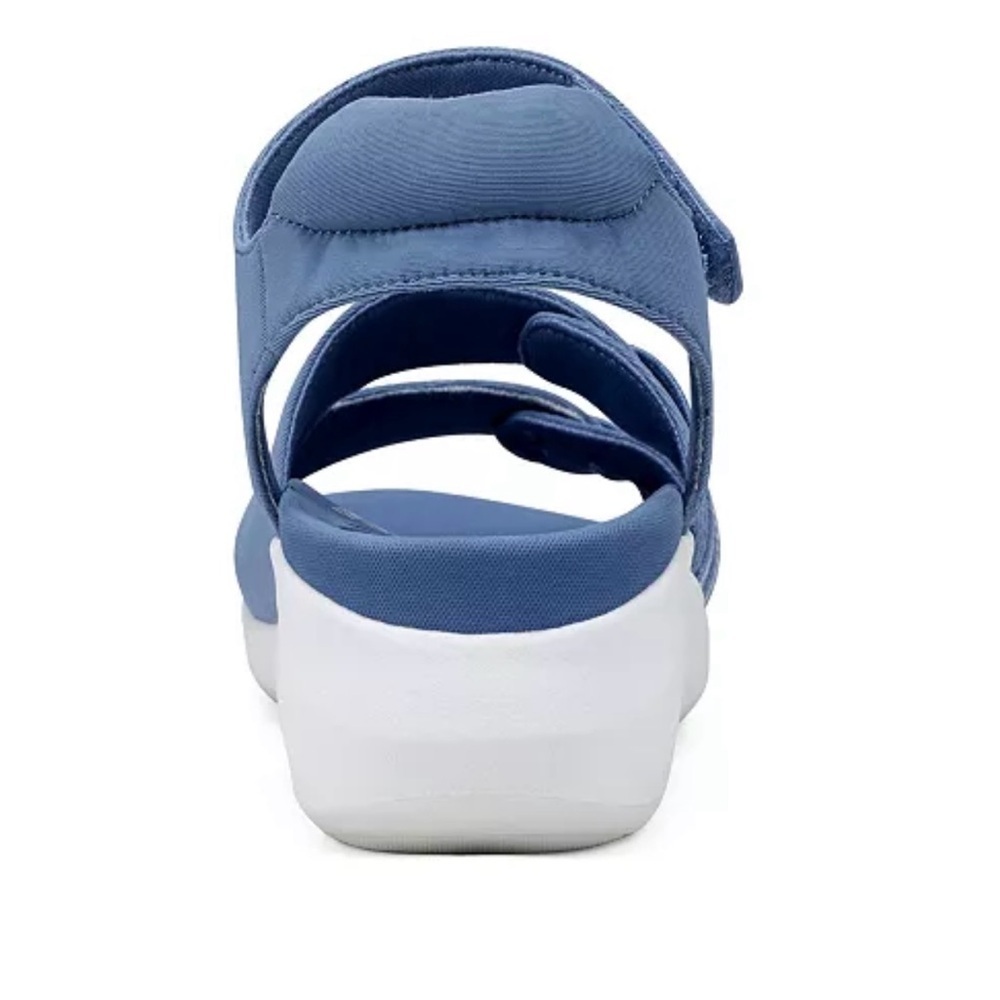 NWT Easy Spirit
Women's Weber Lightweight Sporty Sandals - Picture 5 of 5